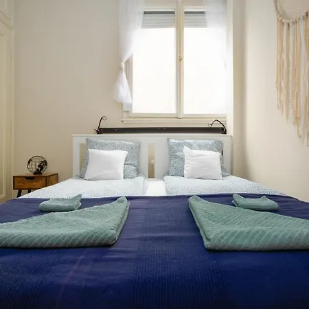 Golden Hour Apartament *