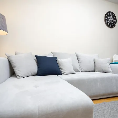 Golden Hour Apartman *